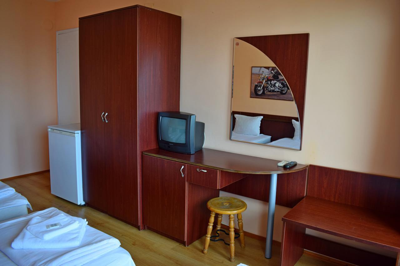 Royal Hostel Varna Bagian luar foto